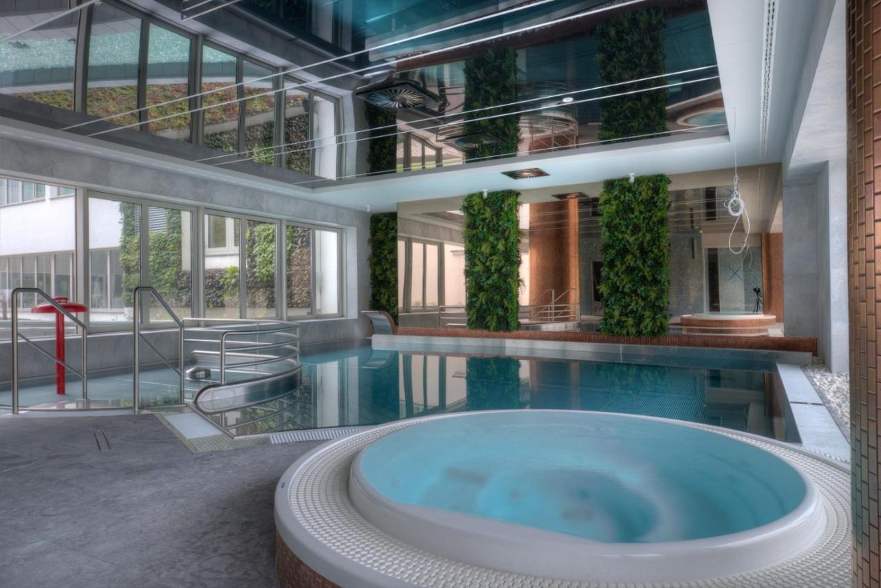 Luxury Del Sol Apartments シフィノウイシチェ エクステリア 写真